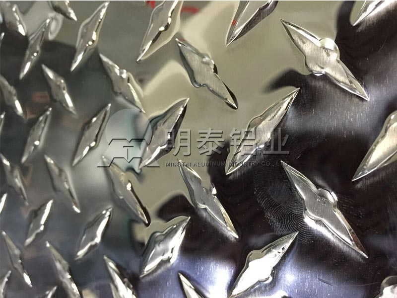 車廂用花紋鋁板合金規格有哪些？不同花紋板價格不同