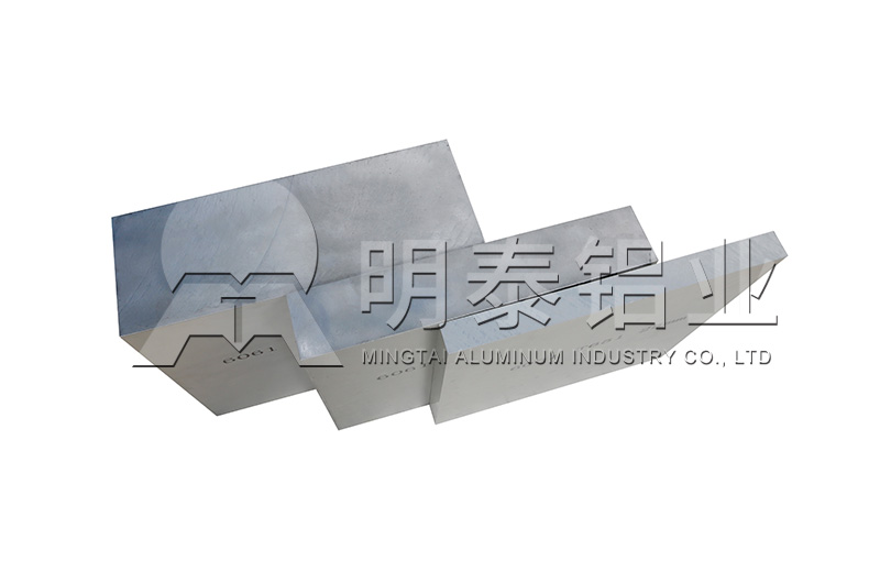 6個(gè)厚鋁板多少錢(qián)1噸？有哪些規(guī)格型號(hào)可選